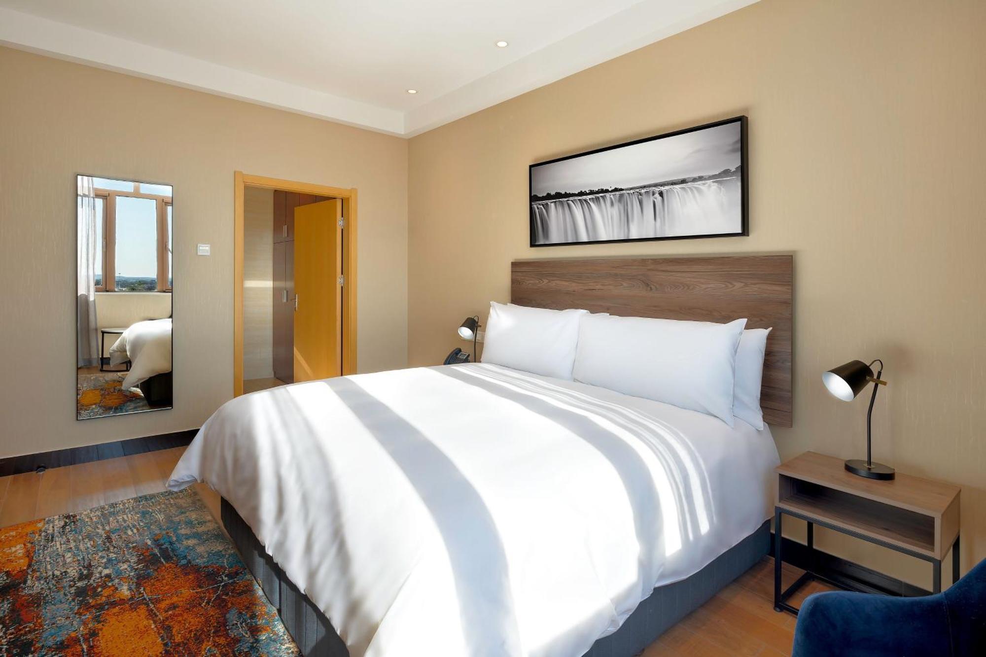 Protea Hotel By Marriott Lusaka International Airport Exterior foto
