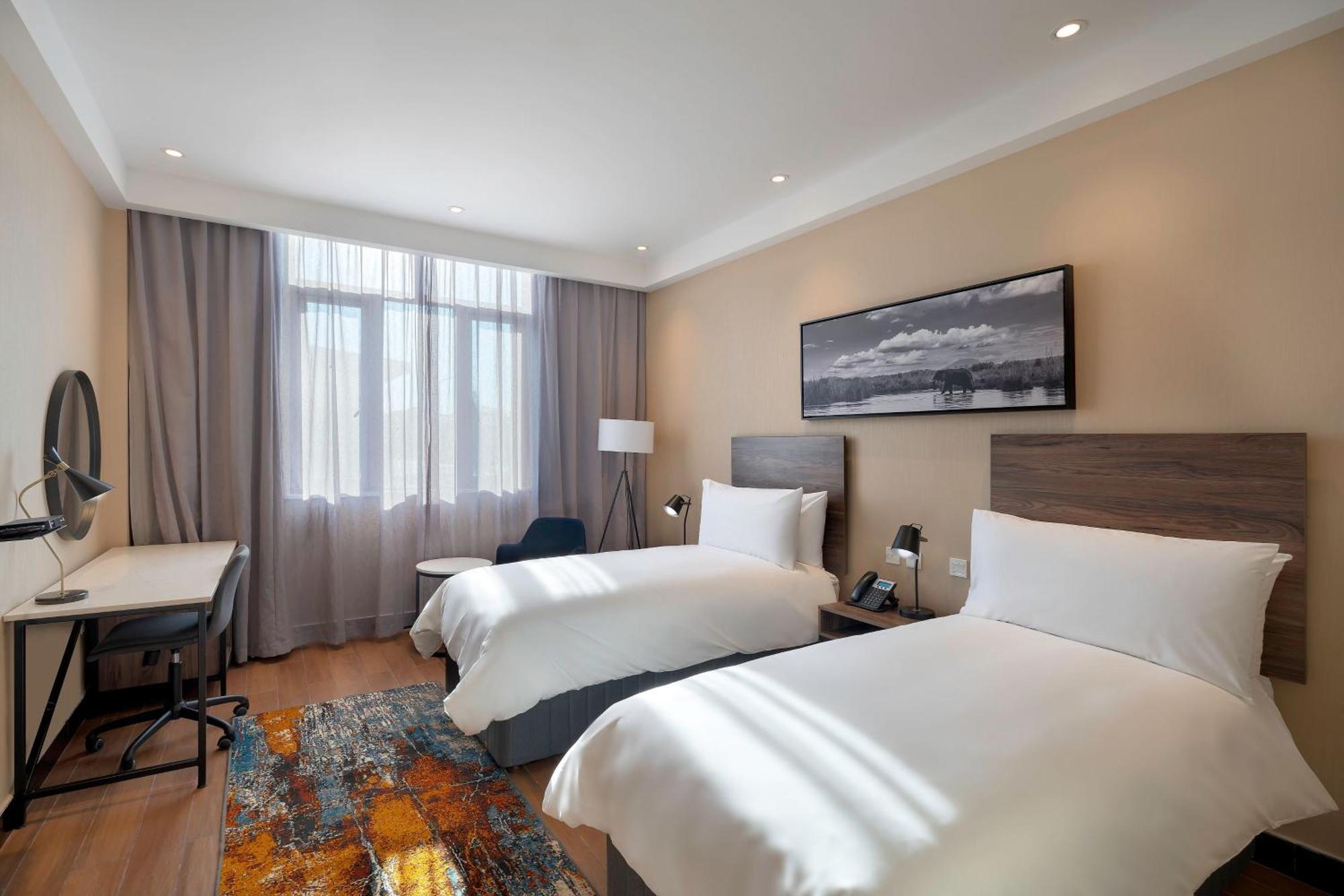 Protea Hotel By Marriott Lusaka International Airport Exterior foto