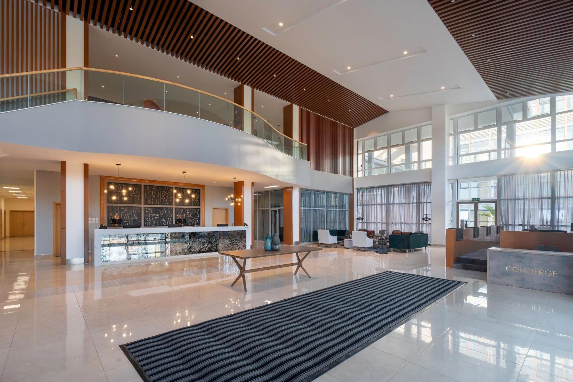 Protea Hotel By Marriott Lusaka International Airport Exterior foto