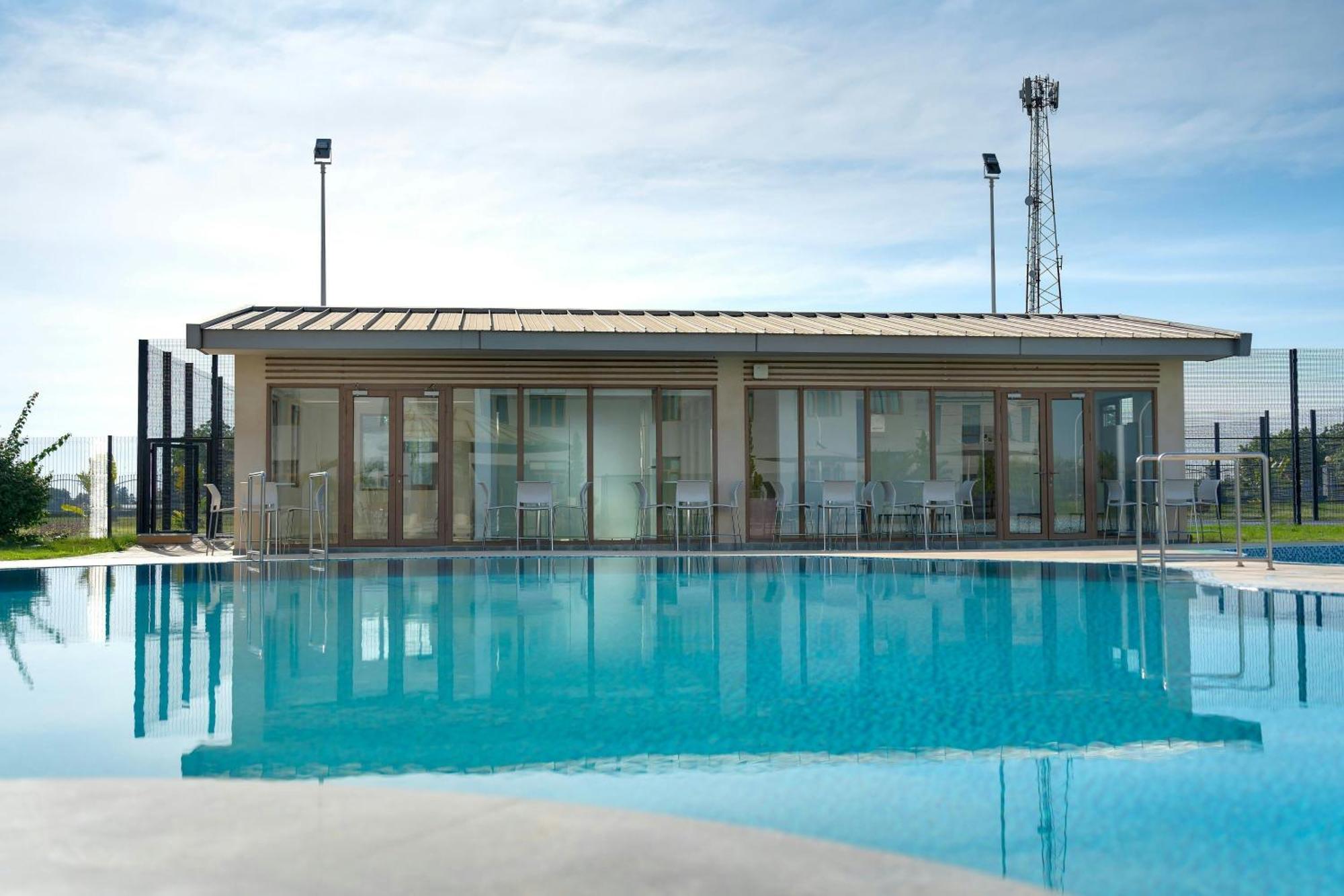 Protea Hotel By Marriott Lusaka International Airport Exterior foto